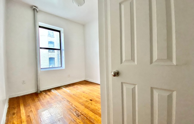 772 NICHOLAS AVE 27