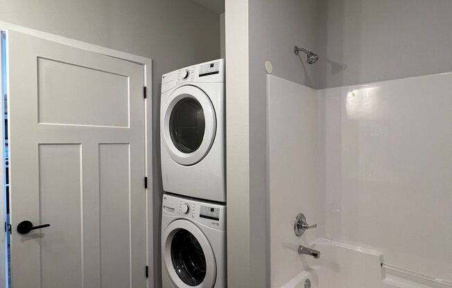 Studio, 1 bath, 532 sqft, $1,400, Unit WR 305-312