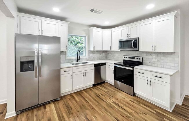 3 beds, 2 baths, $2,499