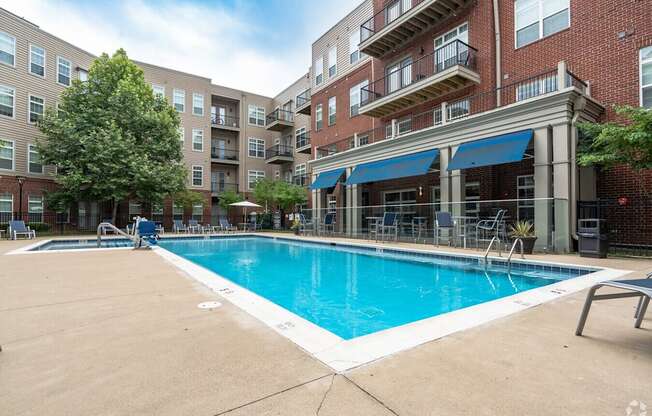 Sparkling Pool at Century Baxter Avenue, Kentucky
