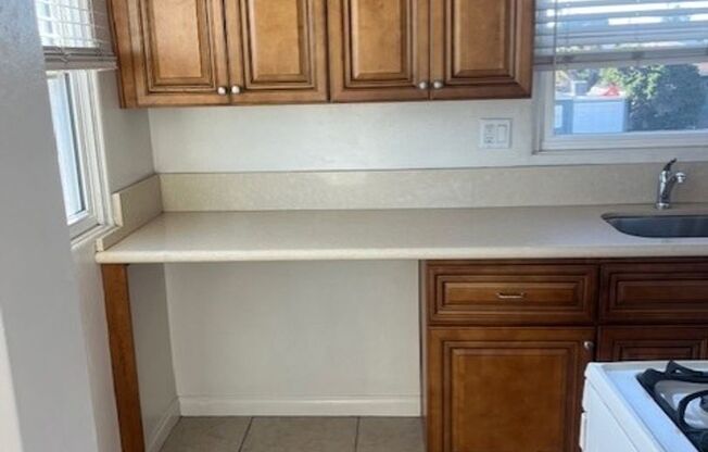 Studio, 1 bath, 250 sqft, $1,795, Unit 1606