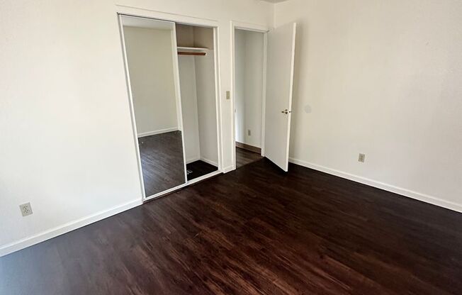 2 beds, 1 bath, $1,250, Unit 1607