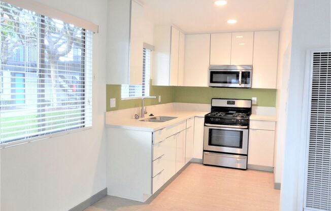 Studio, 1 bath, 515 sqft, $2,285, Unit C101