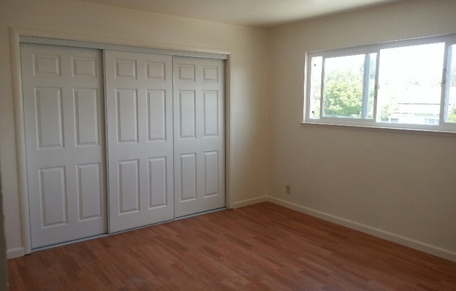 2 beds, 1 bath, 750 sqft, $2,300