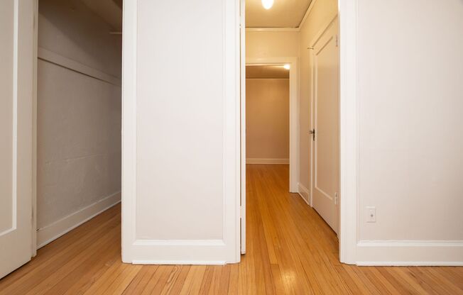 1 bed, 1 bath, 550 sqft, $1,425, Unit 704
