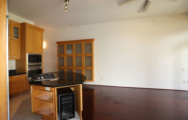 Loft at Waikiki - 2 Bdrm/2 Bath/2 Prkg - $4,500