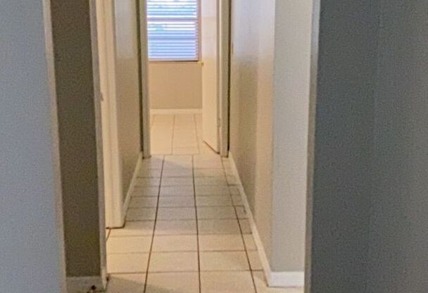 3 Bedroom 2 Bath Duplex in Winter Park For RENT!
