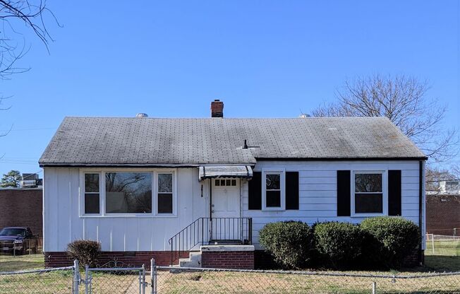 Welcome Home to 3616 Harris Ave!