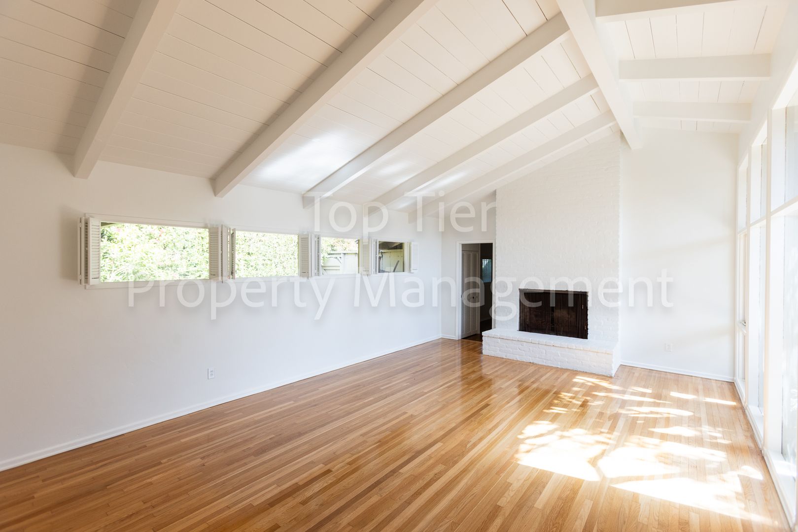 Charming Mid-Century Home | 4BR, 3BA | 2,424 Sq Ft | 8,400 Sq Ft Lot | Prime La Jolla Location