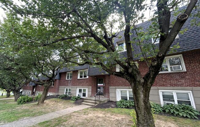 Penzel Manor Apartments