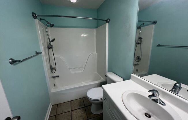 3 beds, 2 baths, $2,895