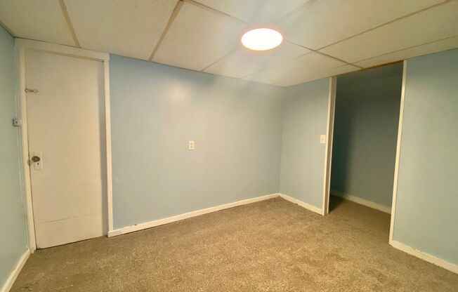 1 bed, 1 bath, $955, Unit 7 Old Dorwart