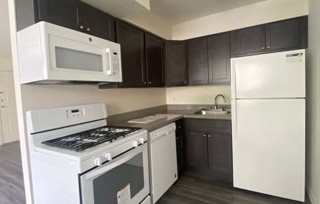 Broadmore Apartments