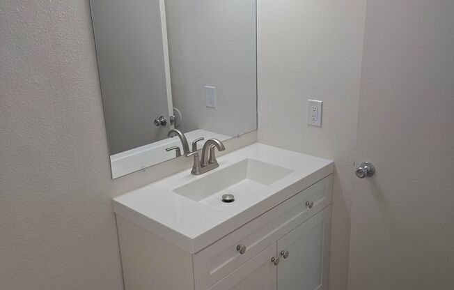 1 bed, 1 bath, 500 sqft, $1,795, Unit 55-02