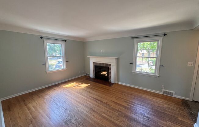 3 Bedroom in Alger Heights!