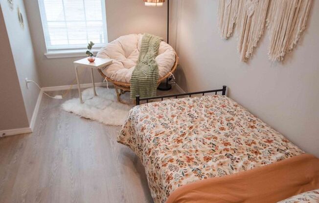 2 beds, 2 baths, $1,006, Unit 310