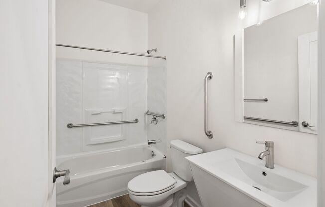 3 beds, 2 baths, 875 sqft, $1,450, Unit Unit 104