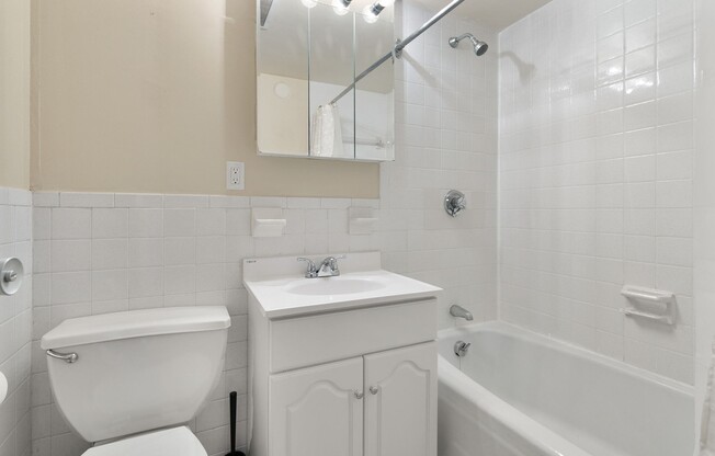 1 bed, 1 bath, 680 sqft, $2,150, Unit G3