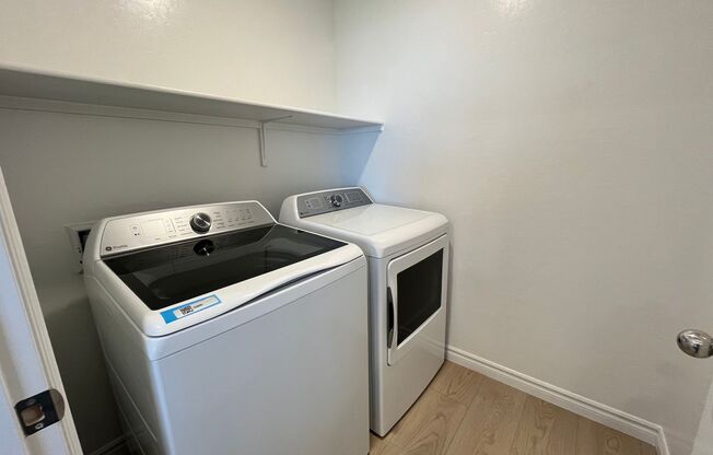 3 beds, 2.5 baths, $2,700, Unit # 1148