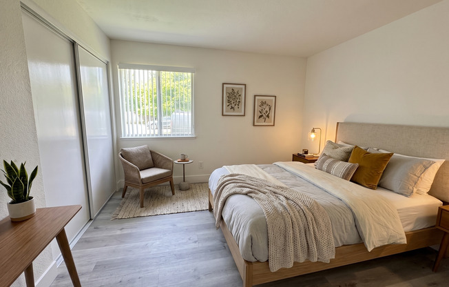 2 beds, 1 bath, 900 sqft, $1,650, Unit 224