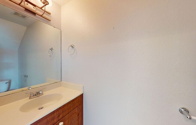 2 beds, 2.5 baths, $1,650, Unit # 3226