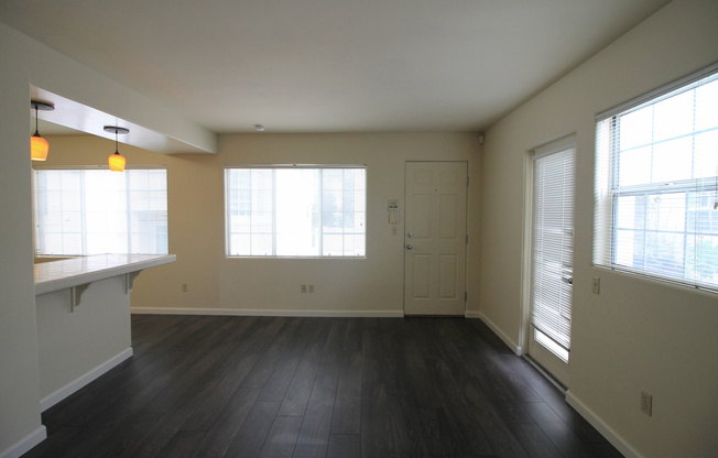 1447-1457 Garnet Avenue