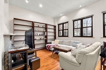 113 W DEDHAM