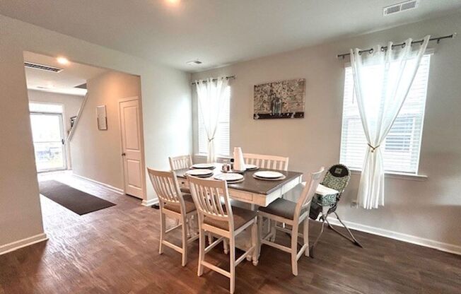 Spacious 5BR/3BA Home in Ladson, SC - Mother-in-law suite, Fenced Yard and More!