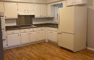 3 beds, 2 baths, 2,000 sqft, $2,300, Unit Unit 1