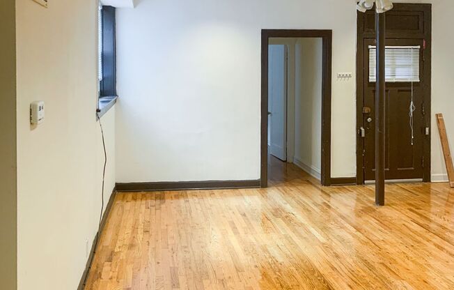1 bed, 1 bath, 1,094 sqft, $1,595, Unit 5038-G