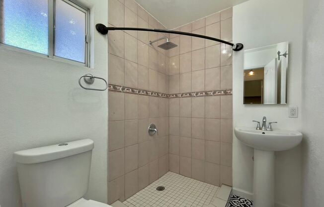 3 beds, 2 baths, $1,845