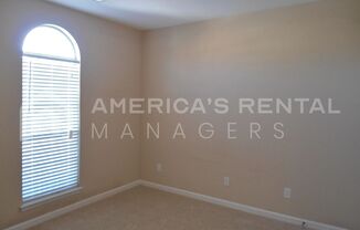 3 beds, 2 baths, $1,395