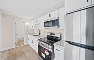 2 beds, 1 bath, 1,000 sqft, $2,827, Unit 6