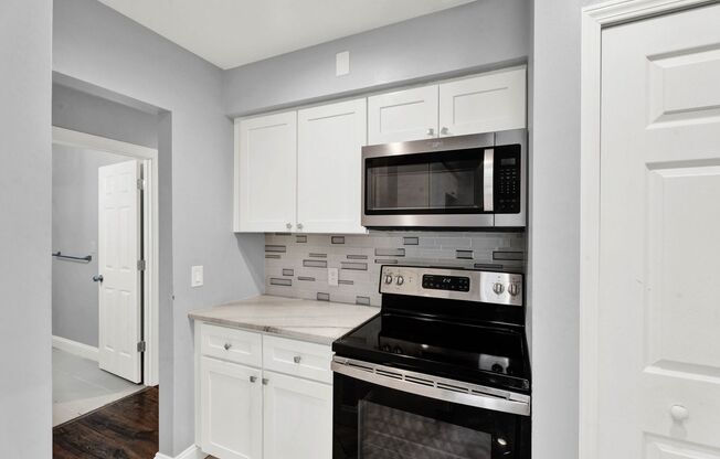 Welcome Home, Newly Remodeled Condo