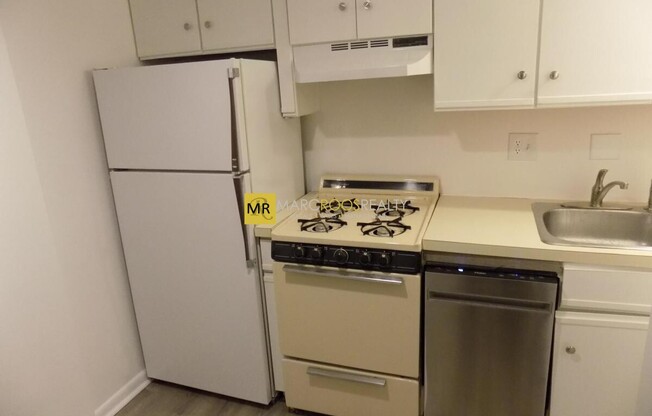 26 Commonwealth Ter 14