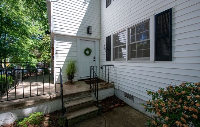 707 WADE AVE