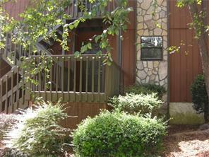 2 beds, 2 baths, $1,095