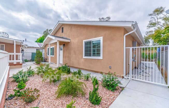 609 W 4 ST LN