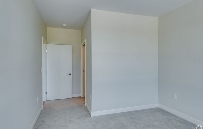 1 bed, 1 bath, 809 sqft, $1,400, Unit 308