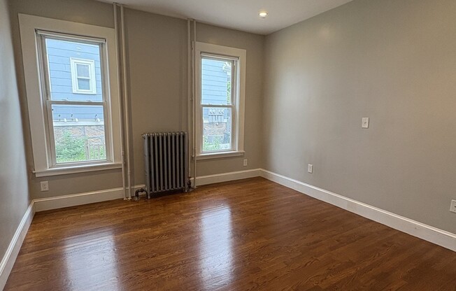 3 beds, 2 baths, 1,372 sqft, $3,700, Unit 1