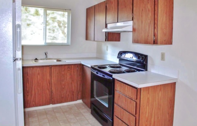 La Verde Apartments Kitchen