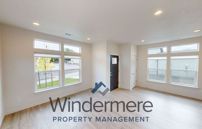3 beds, 2 baths, 1,064 sqft, $1,895, Unit 349 Arissa