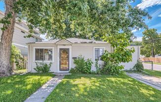 Spacious Denver 3BR Home with Easy Access to Transit & Outdoors! Available 9/10/2026