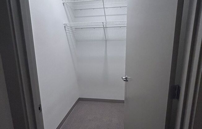 2 beds, 2 baths, 1,087 sqft, $1,800, Unit 113