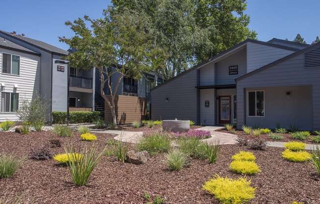 Pheasant Pointe Leasing Office Exterior,  Landscaping, and Fountain