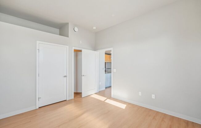 1 bed, 1 bath, 789 sqft, $1,925, Unit 401