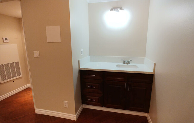 1 bed, 1 bath, 890 sqft, $2,595, Unit 314