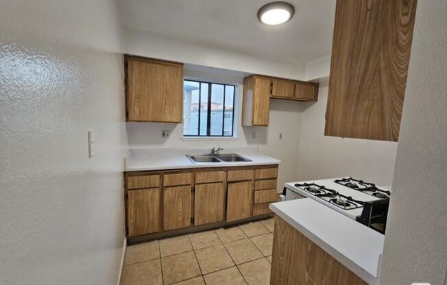 1 bed, 1 bath, 750 sqft, $1,745, Unit 51