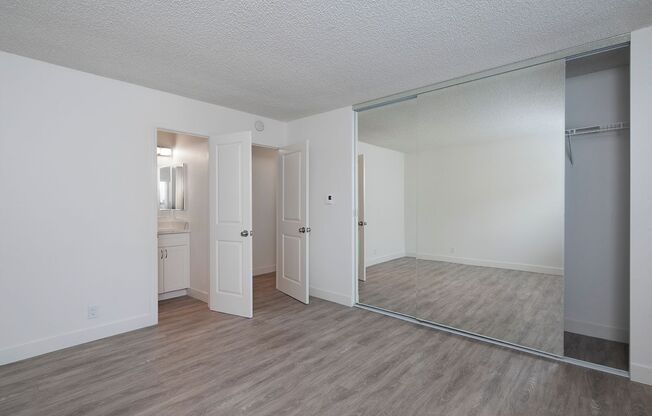 2 beds, 2 baths, 918 sqft, $2,995, Unit 40-13