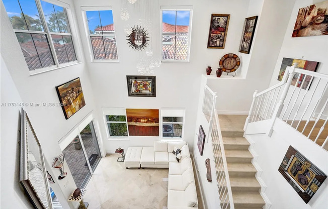 4-bedroom Single Family Home in Gated Community
